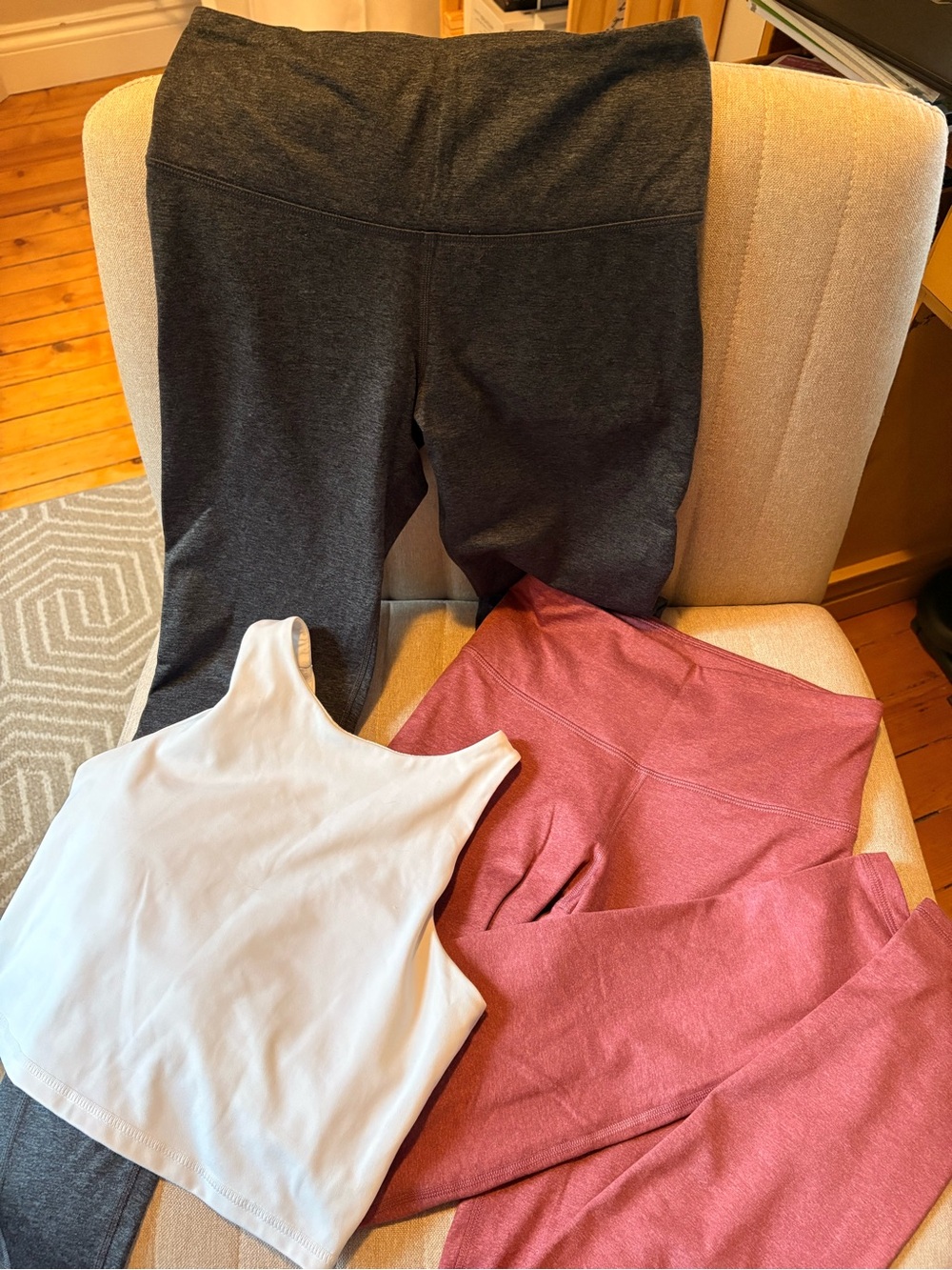 Old Navy Seamless High-Waist cold weather leggings Bundle - Charcoal, Dusty Rose